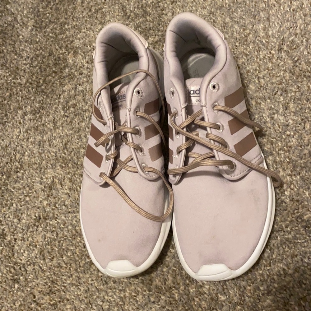 Adidas Tennis shoes 7 1/2